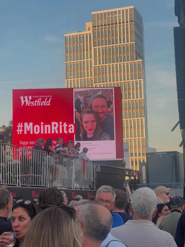 social wall for audience engagement