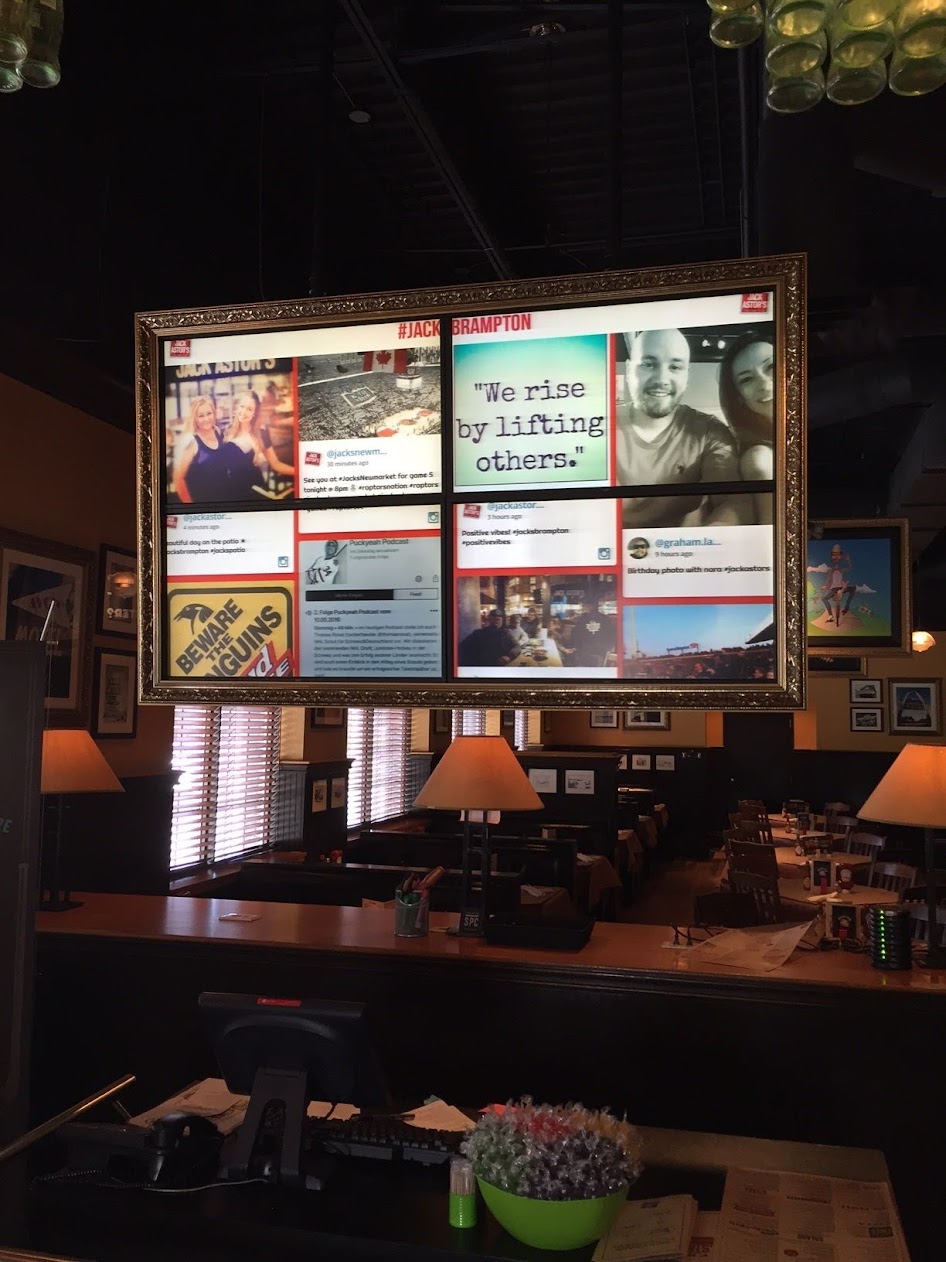 social media display for in-store marketing