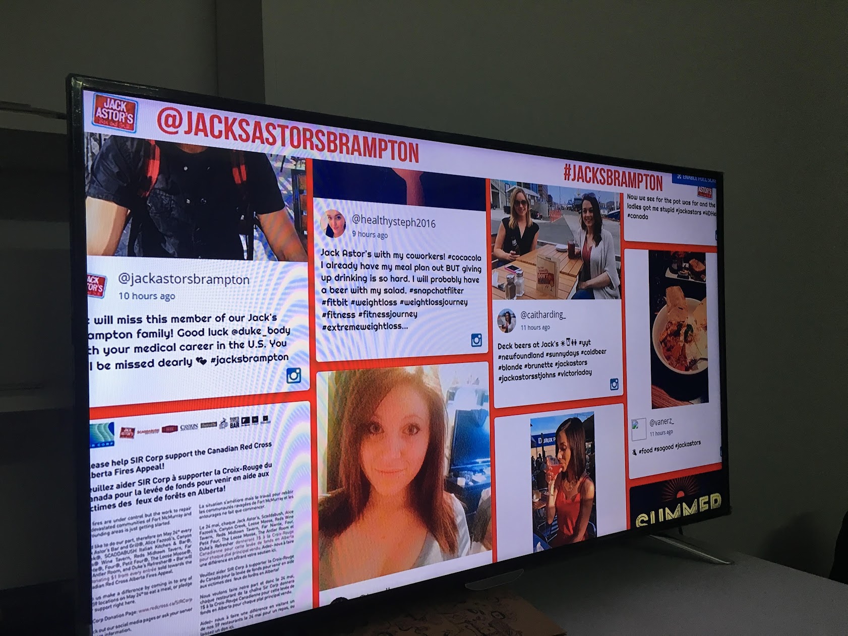 social media wall for office screens